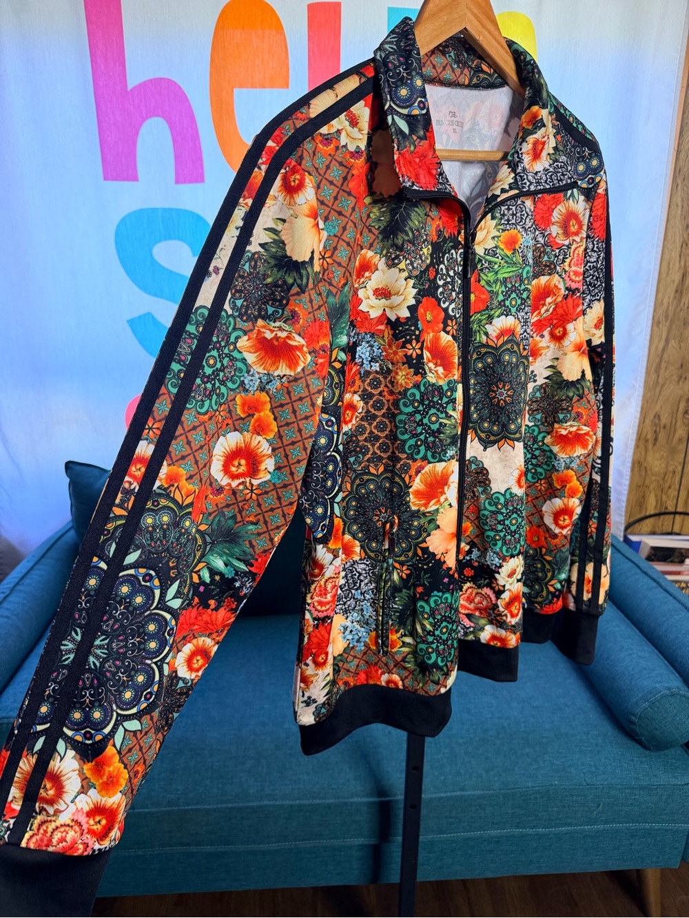 Princess Cruises Floral Mosaic Zip-Up Track Jacket - Vibrant Multi NWOT - Picture 2 of 12